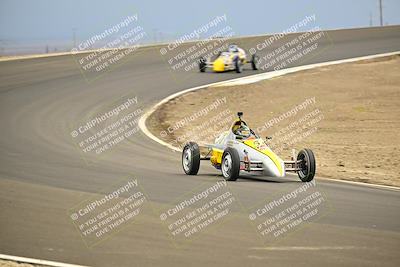 media/Jan-26-2025-CalClub SCCA (Sun) [[cfcea7df88]]/Group 7/Race/